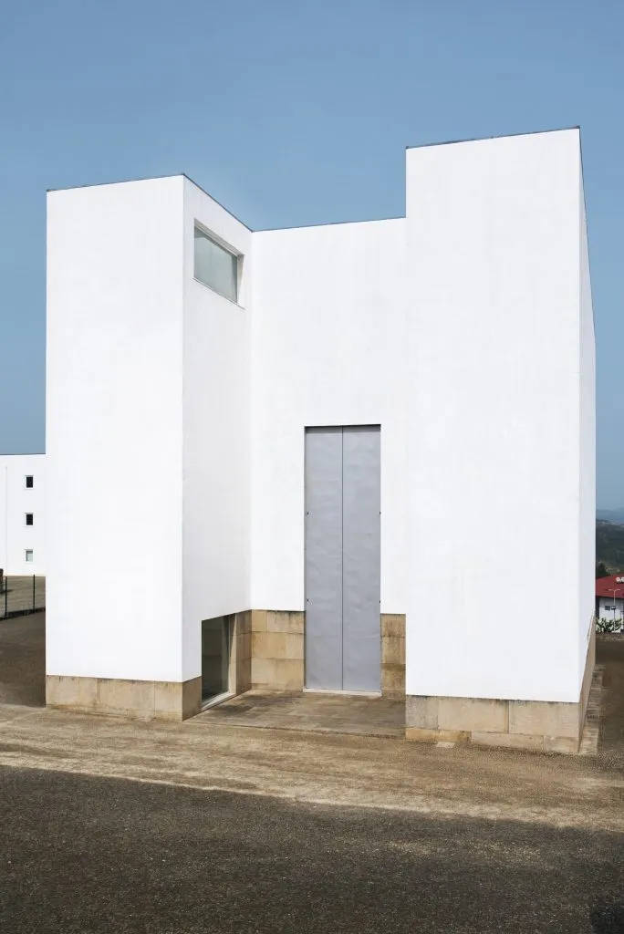 Marco quer Igreja desenhada por Siza Vieira elevada a Monumento Nacional