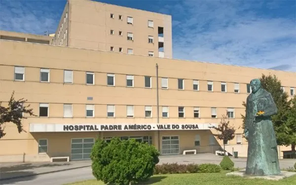 Enfermeiros do CHTS apresentam projeto de Medicina Intensiva em Congresso Internacional