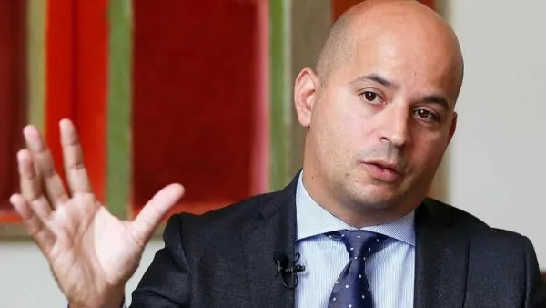 Ministro das Finanças promete aumento do salário mínimo na função pública, mas em duodécimos