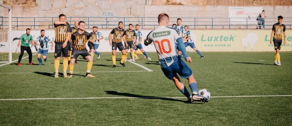Lomba vence o GRD Rans por 2-1