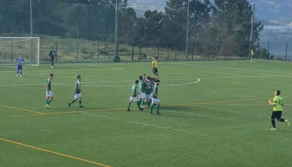 Lomba empata 3-3 com o Boelhe, com hat-trick de Fritz