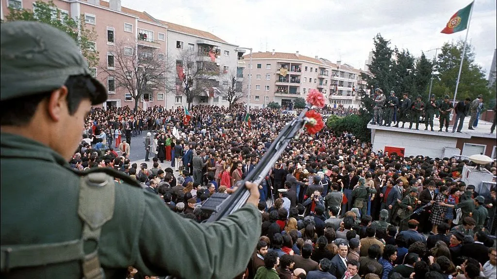 25 de Abril 2022. Já são mais os anos em democracia do que em ditadura.
