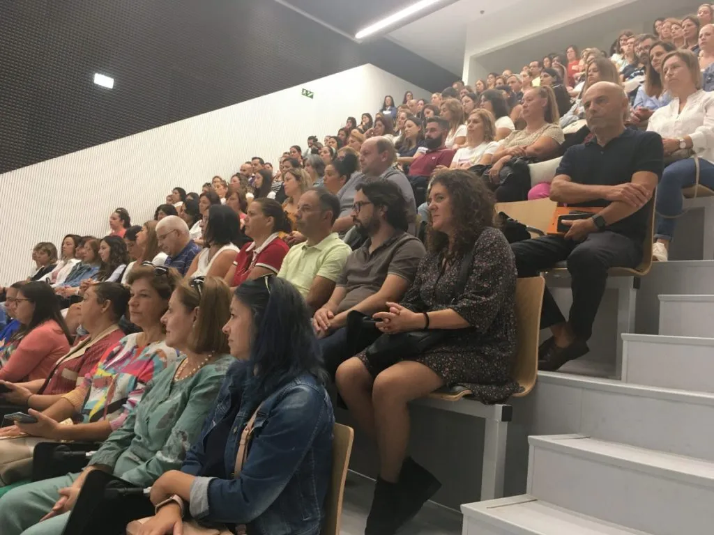 Marco abriu ano letivo com inauguração do auditório da EB2,3 Carmen Miranda