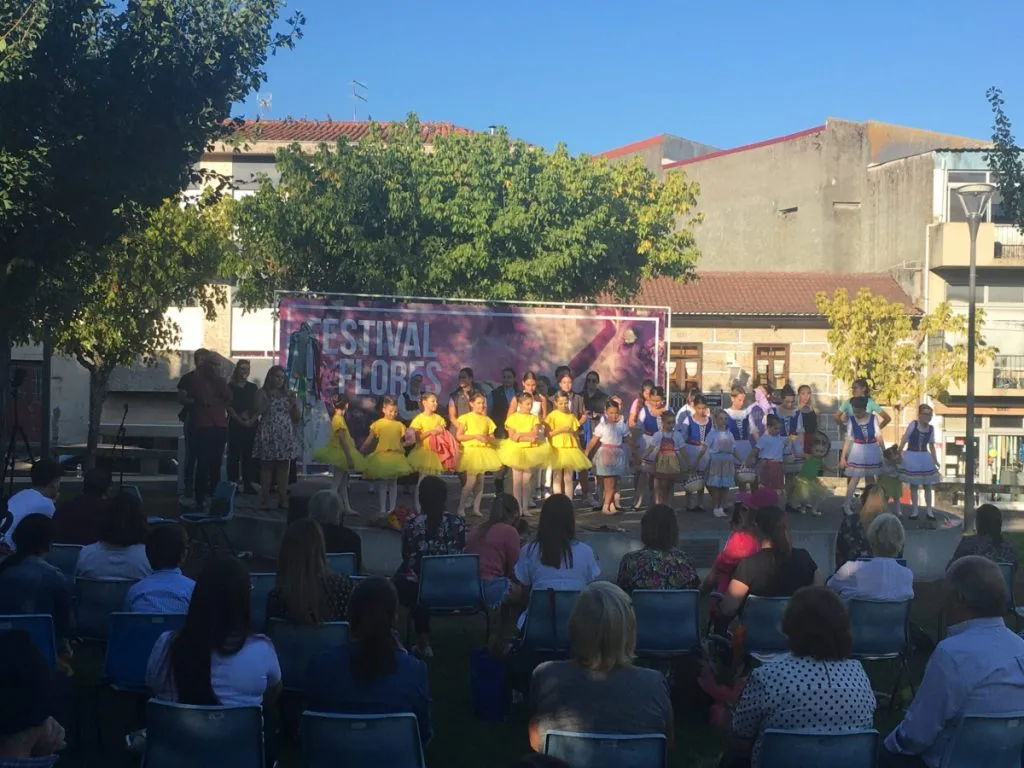 C/ Vídeo. Artâmega dançou no jardim para assinalar aniversário