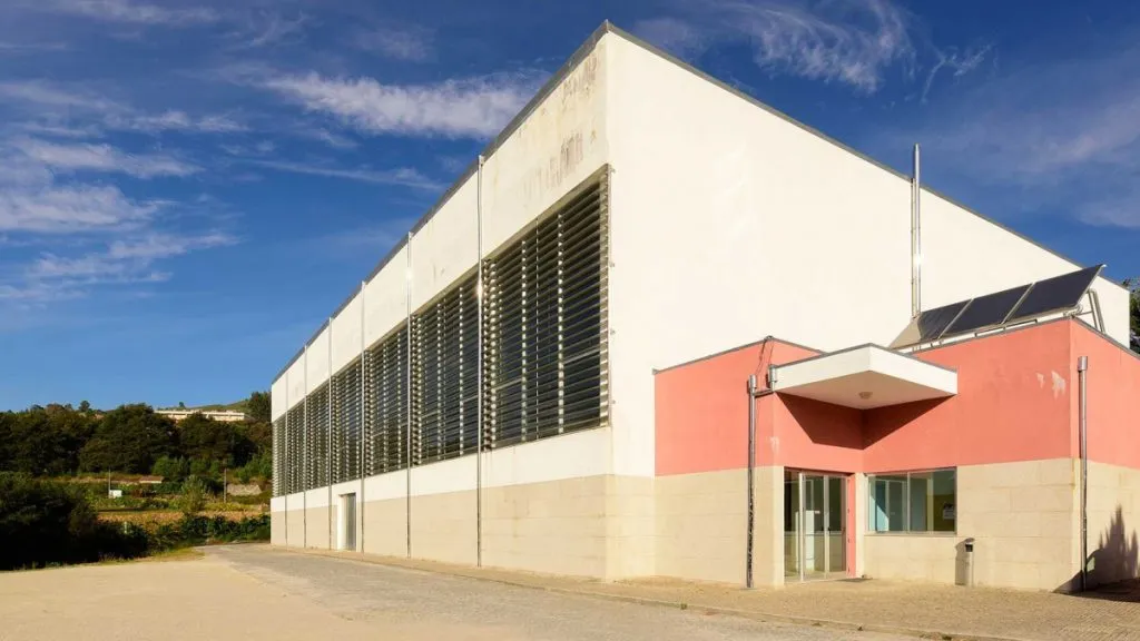 Secretário de Estado dá luz verde à requalificação do pavilhão multiusos de Baião