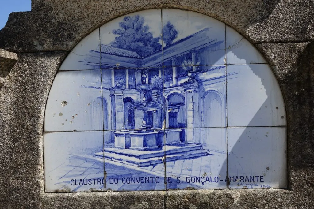 Ateliê de Páscoa convida as crianças a conhecerem a história dos azulejos