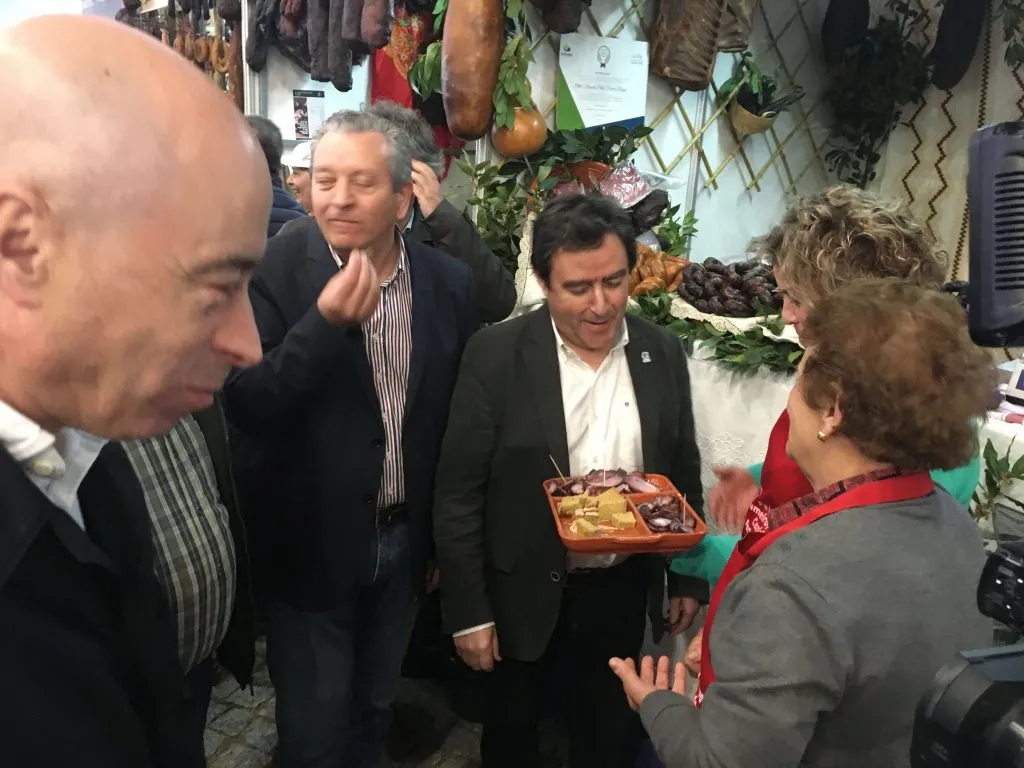 Baião no arroz de grelos com chouriça moira ou no cozido à portuguesa