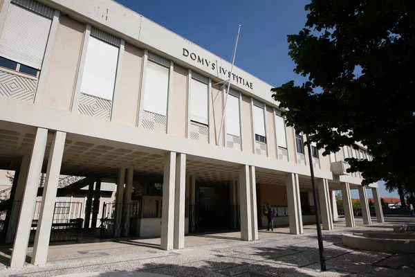 Trio detido por roubos de material de construção