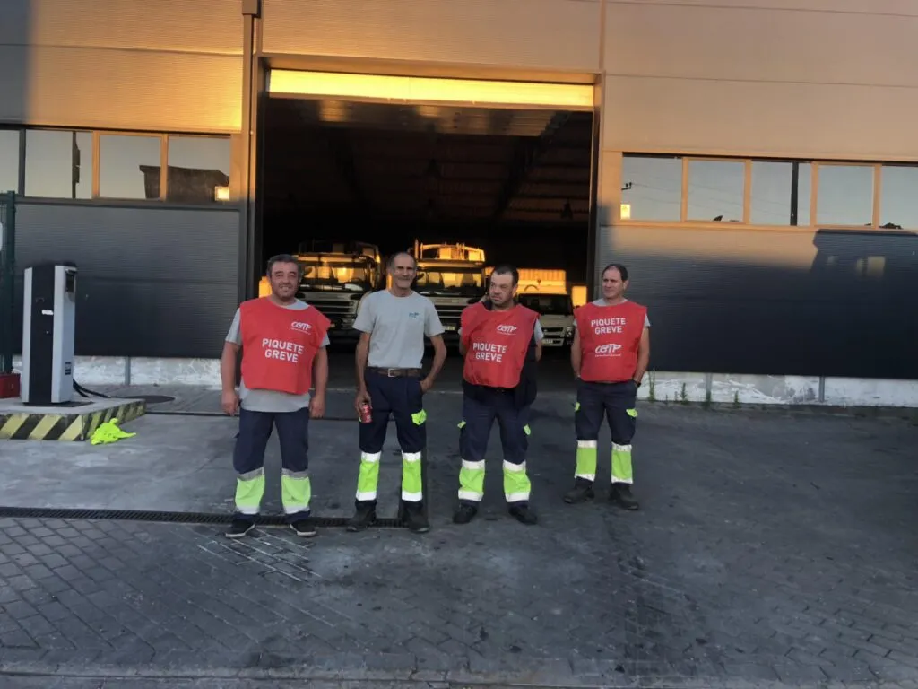 Greve dos trabalhadores da recolha do lixo da FCC, em Marco de Canaveses, com adesão muito elevada