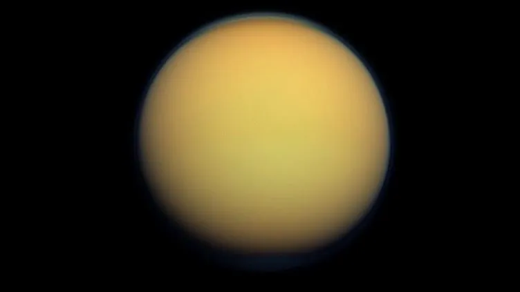 Lua de Saturno é campo de testes para encontrar vida fora do Sistema Solar