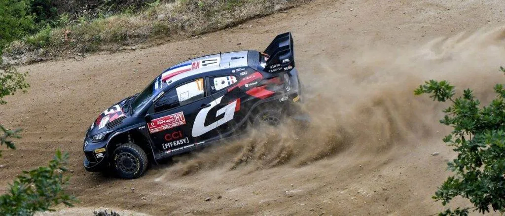 Ogier ao ataque em Amarante terá arrancado para a vitória no Rally de Portugal