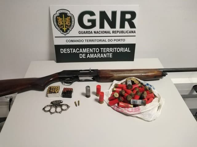 GNR apreendeu armas proibidas em Baião