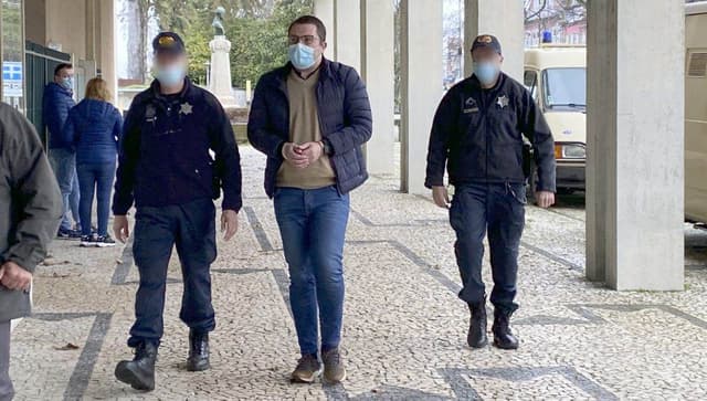 Lousada. Homem que matou o pai à facada condenado a 21 anos de prisão