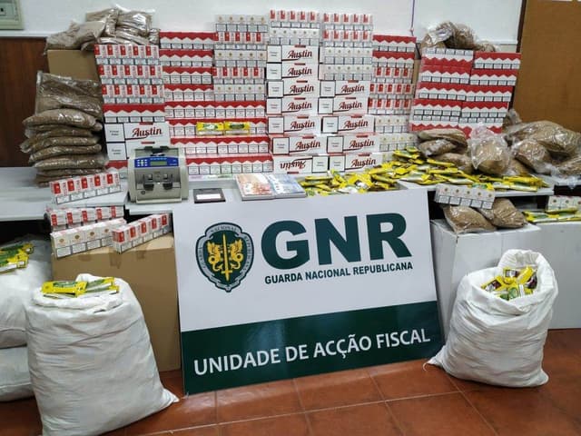 GNR. Apreensão de 115 000 cigarros