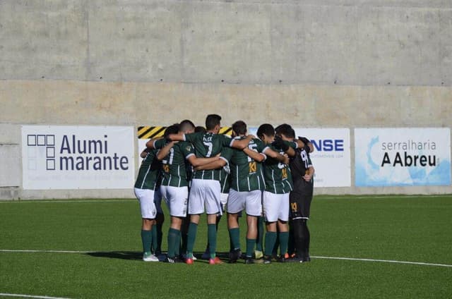 Salvadorense saiu a perder em Gens