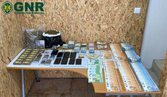 GNR desmantela rede de tráfico de droga e detém oito homens em Penafiel