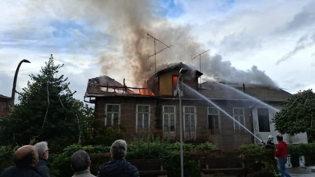 “Incêndio em casa devoluta no centro histórico de Amarante