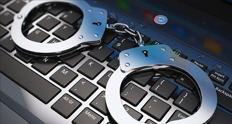 PJ desmantela rede internacional suspeita de branqueamento e burla informática